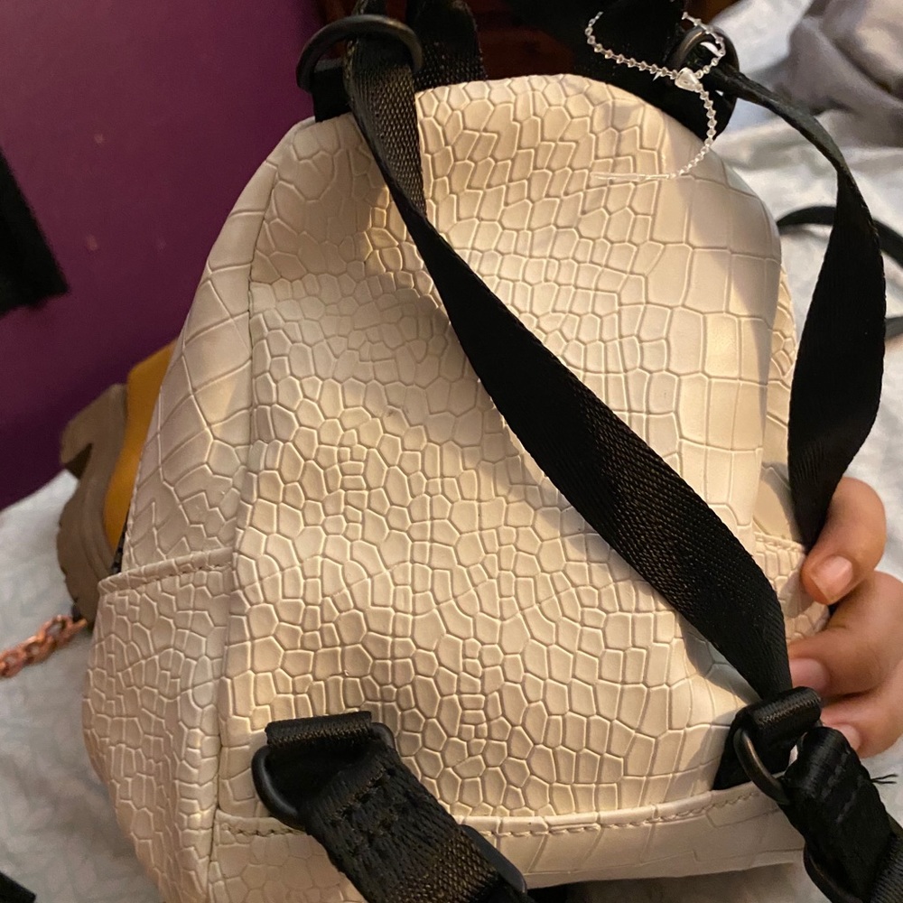 Mini White Backpack - Picture 4 of 4